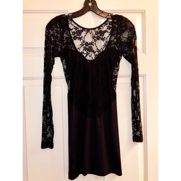 Laced Black Dress - Picture 3 of 3